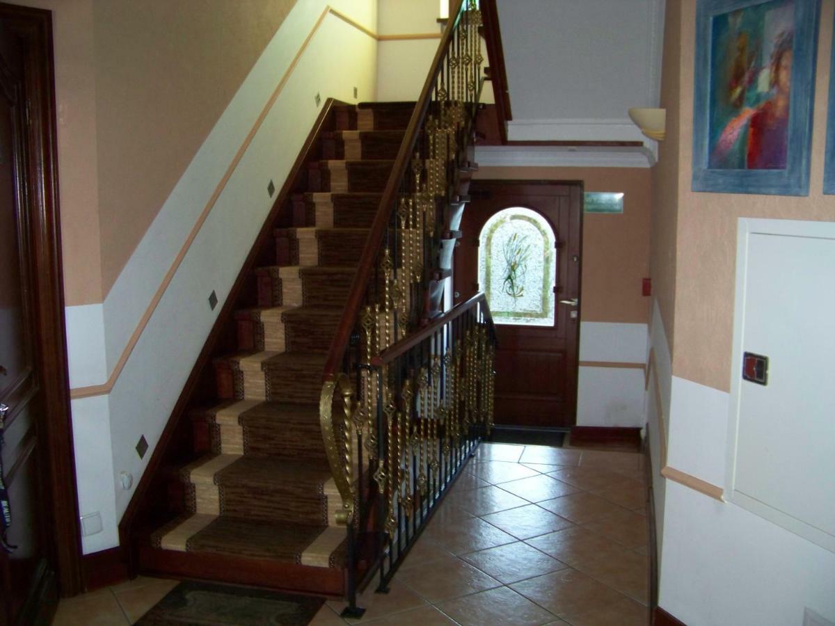 Sapphire Apartment Rewal Kültér fotó